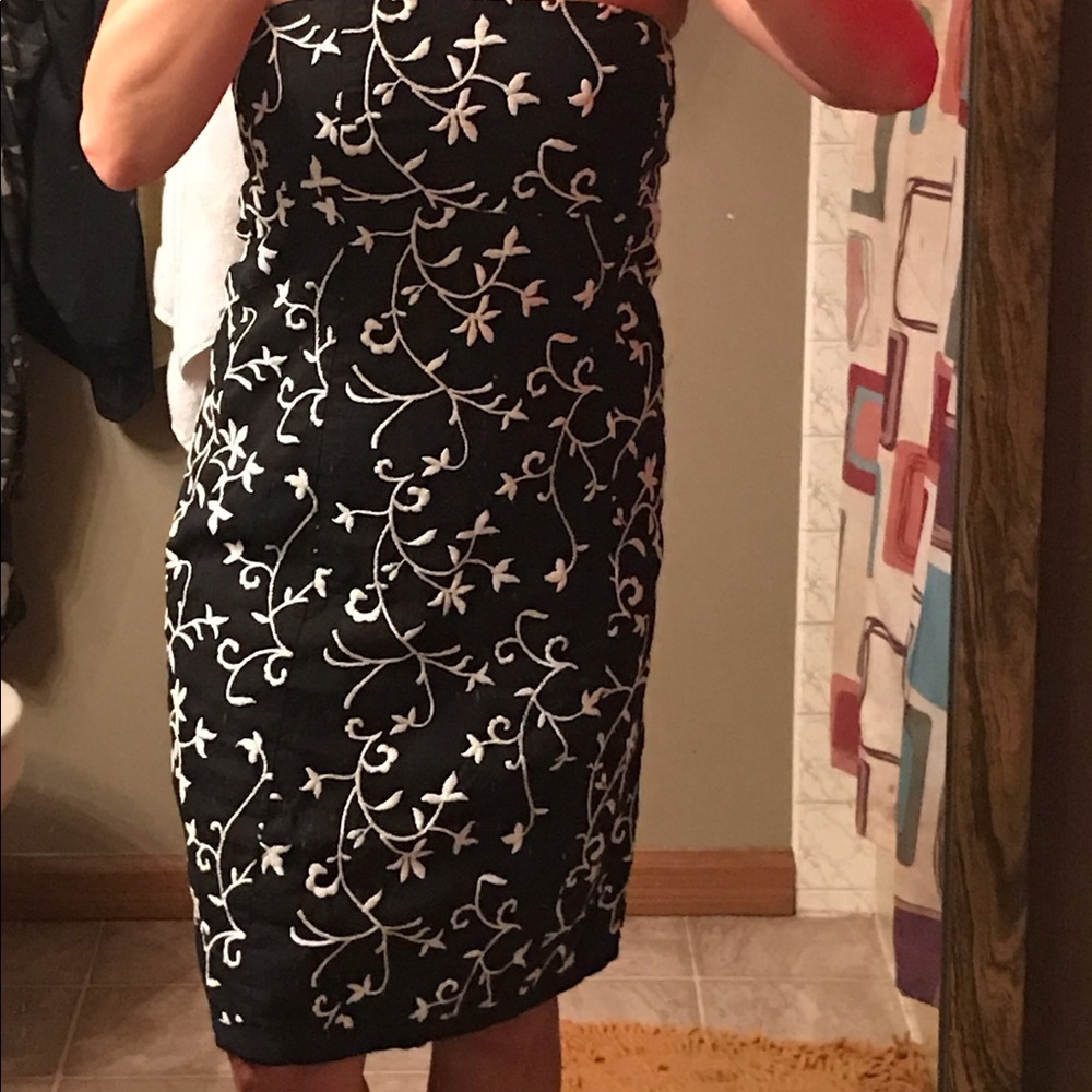 Strapless dress size 6/8 - Picture 2 of 4